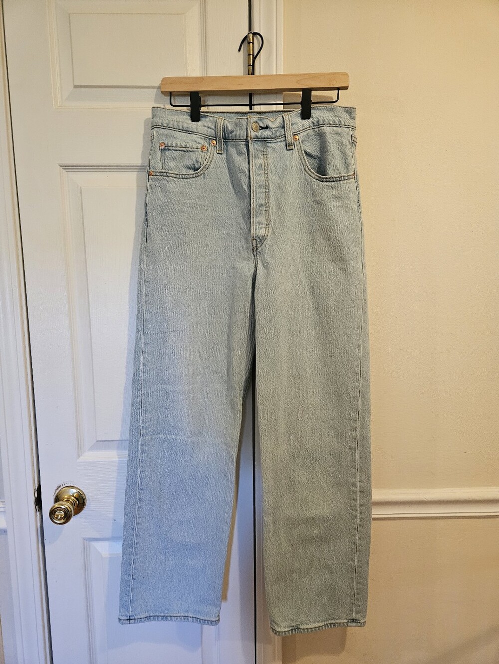 NWOT Levi's Straight Ankle Ribcage Jeans 31x29 Light Wash - Wow Me Over
